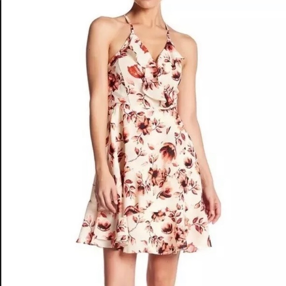 Romeo + Juliet Couture Floral Ruffled Dress - Picture 1 of 7